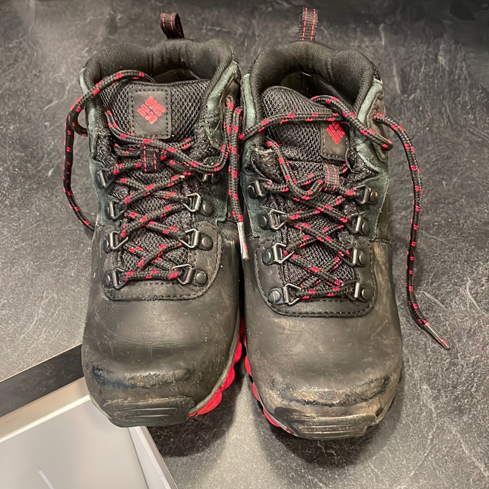 Columbia waterproof boots